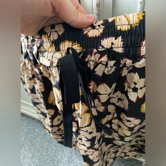 Marc by Marc Jacobs silk skirt with floral print (M) - Picture 3 of 9